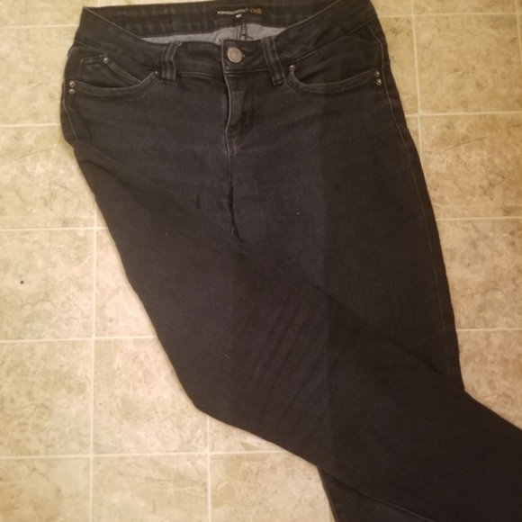 Black simple jeans - Picture 2 of 4